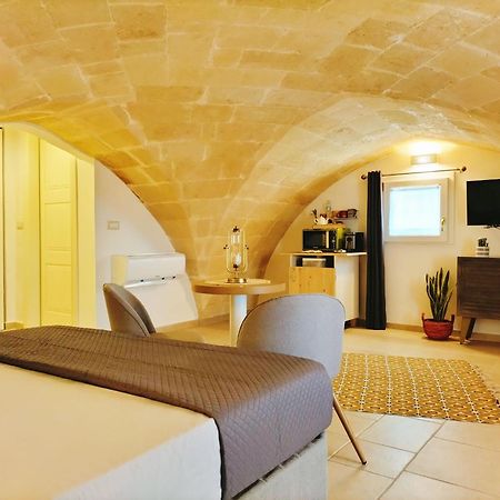Domus Santi Medici Affittacamere Massafra Bagian luar foto
