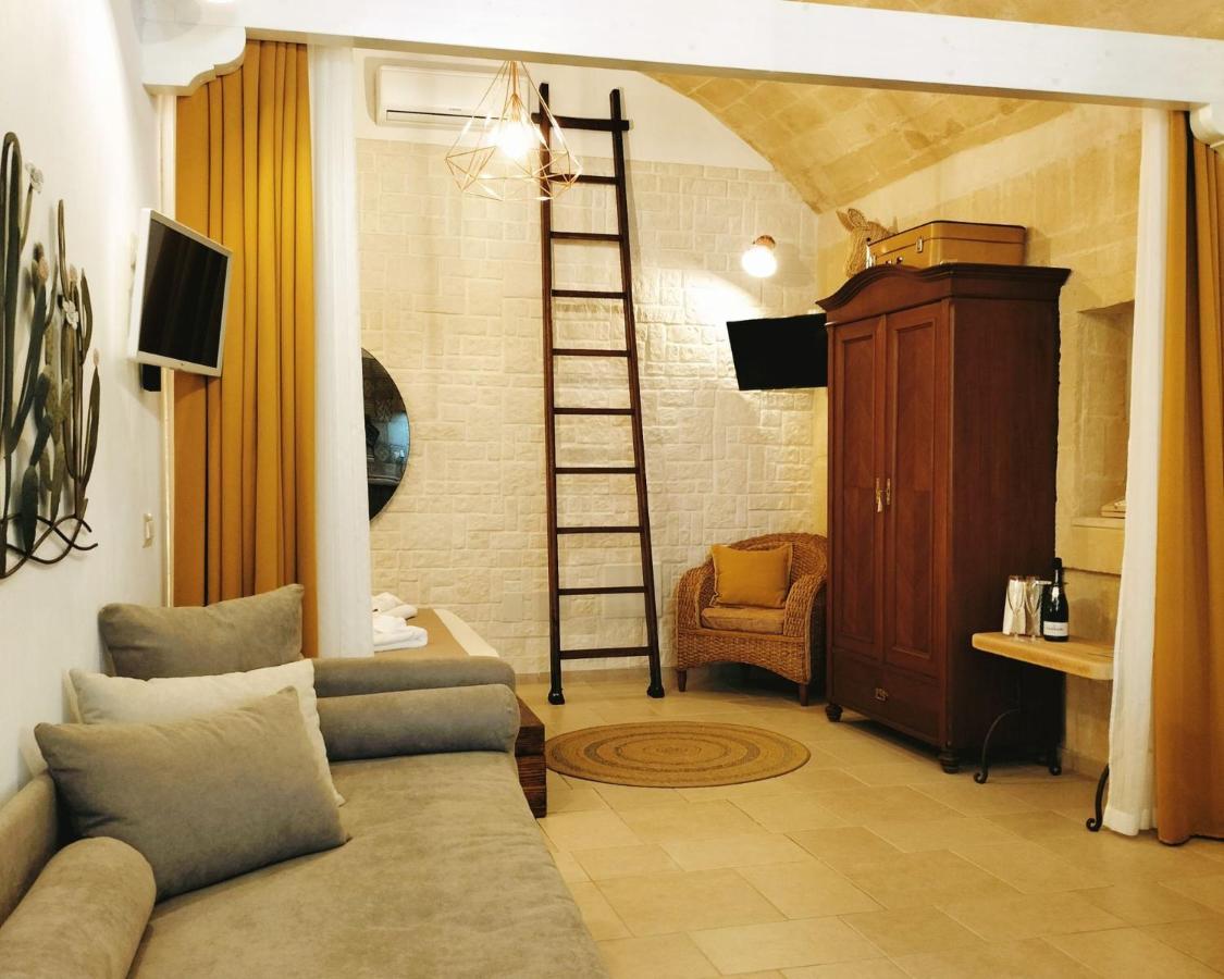 Domus Santi Medici Affittacamere Massafra Bagian luar foto