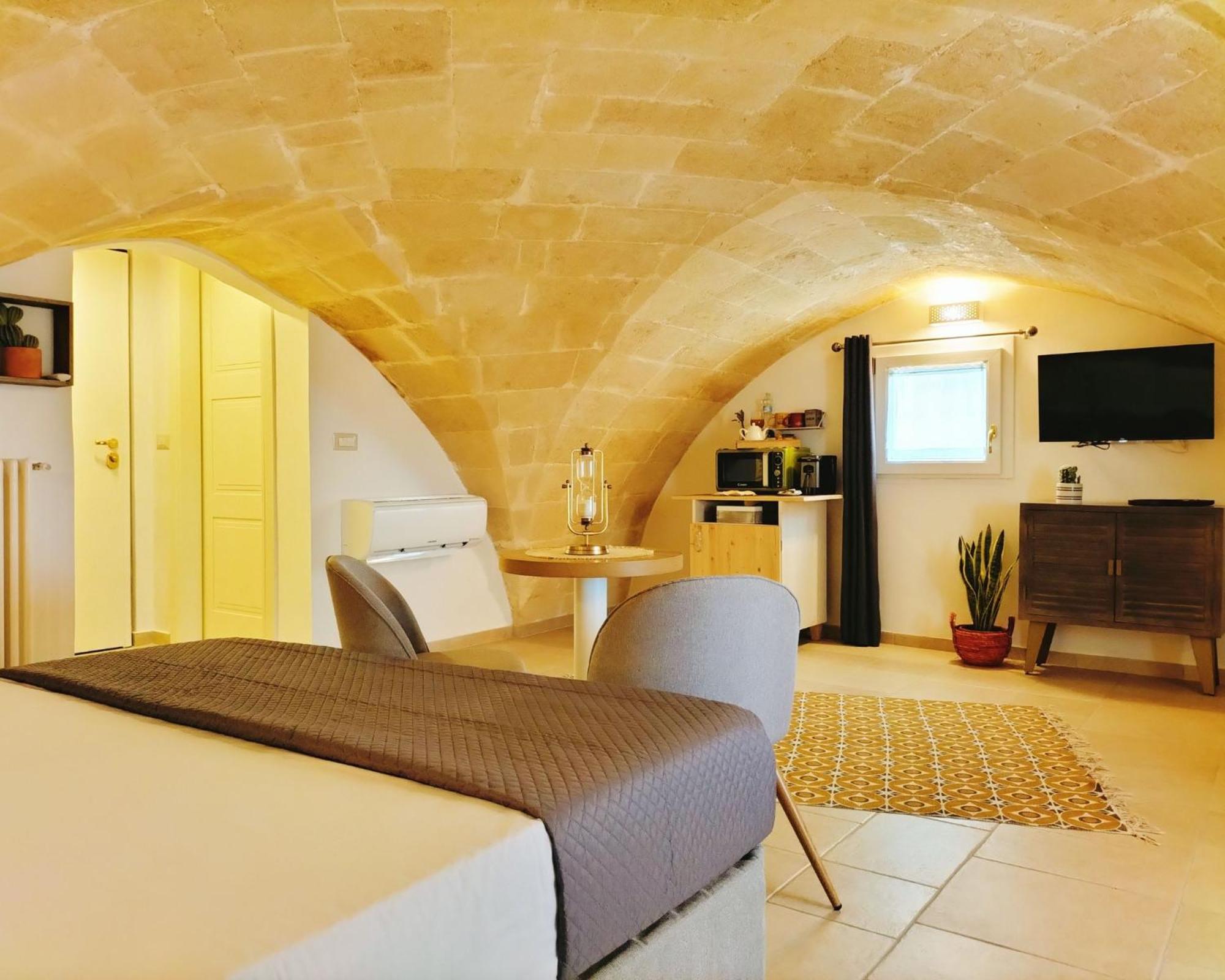 Domus Santi Medici Affittacamere Massafra Bagian luar foto