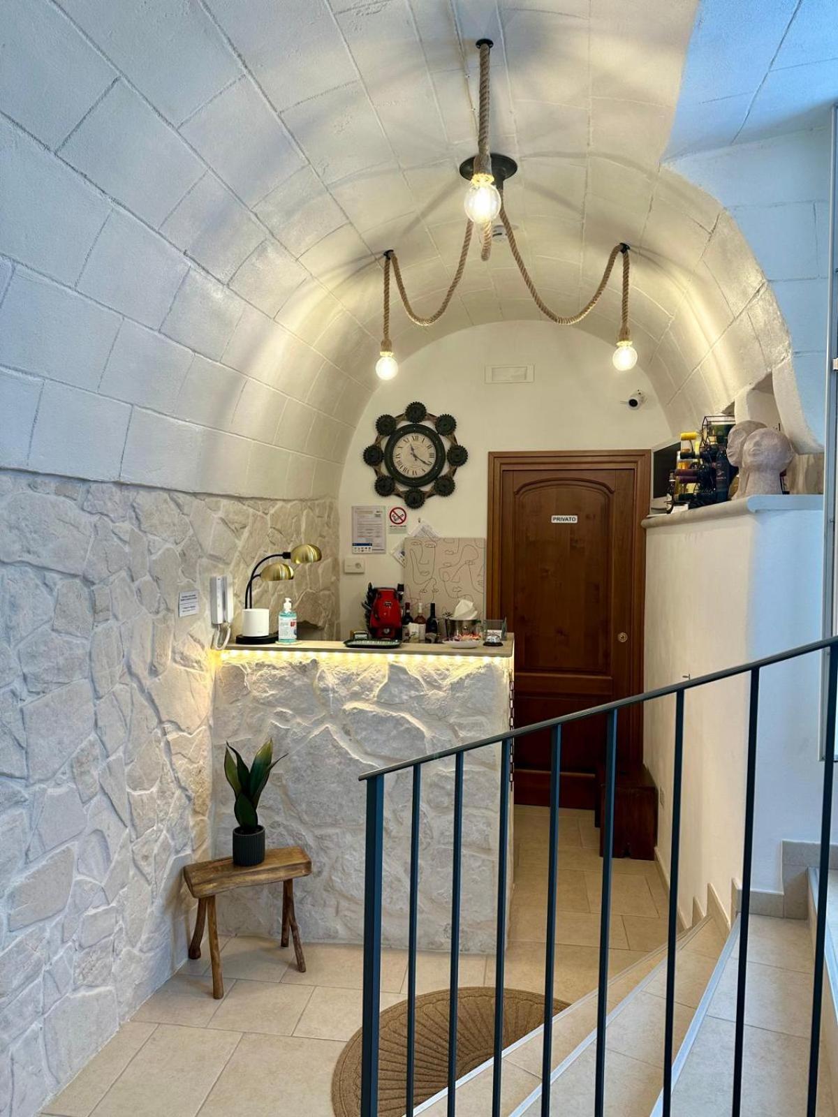 Domus Santi Medici Affittacamere Massafra Bagian luar foto